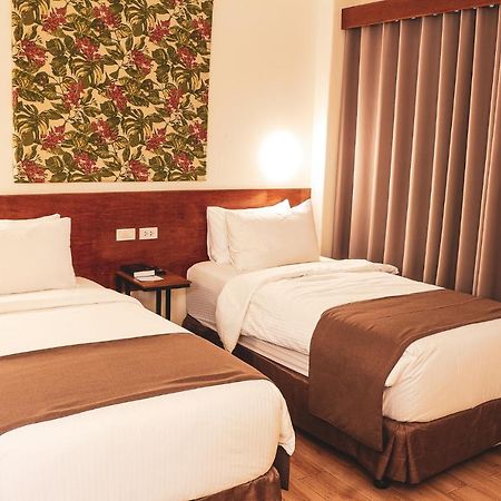 Hotel Sentro Legazpi Kültér fotó